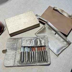 Nuevo Set de 10 Brochas de Maquillaje 2026 con Estuche de Viaje, Brochas Suaves para Rubor, Cejas, Contorno y Labios, Personalización de Marca Privada - Product Image 4