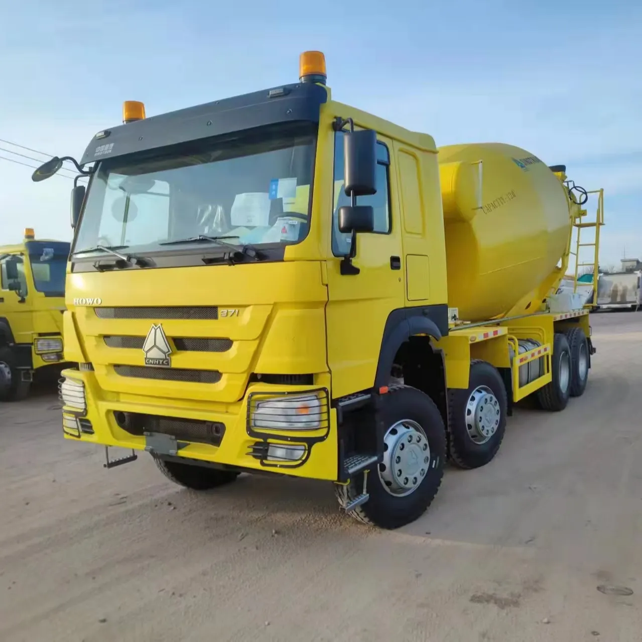 Sinotruk HOWO 8x4 12cbm Máy trộn bê tông Giá Máy trộn bê tông Máy trộn bê tông xe tải