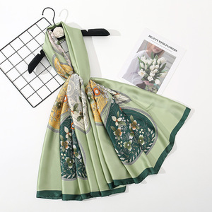 Sciarpa da donna in <span class=keywords><strong>seta</strong></span> di lusso e scialli con stampa di scialli e sciarpe da donna - Product Image 2