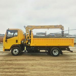 Grue montée sur camion Sinotruk Ho Wo, grue mobile à flèche télescopique de 4 tonnes à 4 sections pour l'alimentation en matériaux sur chantier - Product Image 6