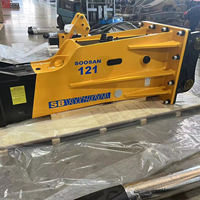 Marteau brise-roche hydraulique jaune de 2632 kg pour excavatrice de 28-35 tonnes, type boîte, avec garantie d'un an