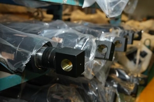 צילינדרים הידראוליים מותאמים אישית עבור דחפור 5242996 מודל עם שבץ מתכוונן חלקי מכונות - Product Image 6