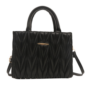 <span class=keywords><strong>Sac</strong></span> à bandoulière pour femme en cuir PU grande capacité 2024, <span class=keywords><strong>sac</strong></span> fourre-tout à motif losanges, vente en gros d'usine - Product Image 5