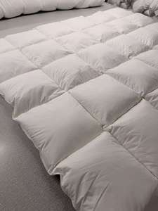 Cubrecolchón Popular de Plumas y Plumón para <span class=keywords><strong>Hotel</strong></span>, Grueso de 700gsm - 1200gsm, Suave, Blanco, con Elástico - Product Image 5