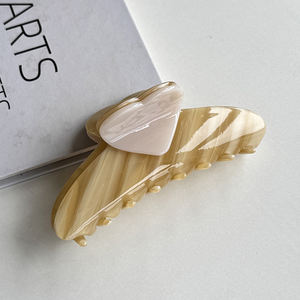 Kinling ที่หนีบผมแฟชั่นทรงหัวใจขนาดใหญ่มีกรดอะซิติกสำหรับผู้หญิง - Product Image 6