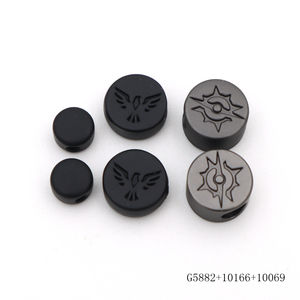 Perline Metalliche Piatte Rotonde Incise Personalizzate 9mm - Componenti per Gioielli in Lega di Zinco Antiruggine per Decorazione Borse - Product Image 3