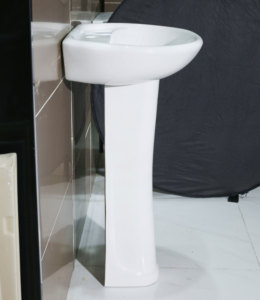 Lavabo de mano de cerámica <span class=keywords><strong>barato</strong></span> Fregadero de pedestal independiente para hoteles y baños Pedestal Lavamanes - Product Image 4