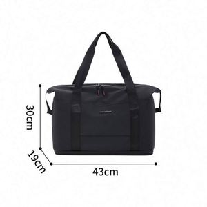 กระเป๋าเดินทางแบบพับได้ขนาดใหญ่ น้ำหนักเบา ผลิตจากหนังเคลือบ PU พร้อมฟิล์มหนังอ็อกซ์ฟอร์ด สำหรับใส่เสื้อผ้าและของใช้ส่วนตัว  พร้อมโลโก้แบบกำหนดเองรุ่นใหม่ - Product Image 2