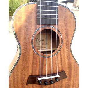 Logo personalizzato OEM ODM Aiersi marchio fatto a mano buona bietola Koa <span class=keywords><strong>Soprano</strong></span> <span class=keywords><strong>Ukulele</strong></span> di alta qualità ma a basso prezzo per studenti adulti ragazzo ragazza