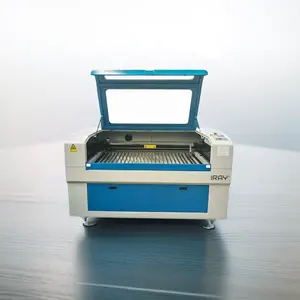 900 * 600mmCO2 laser cutting machine for cutting the fabric, organic glass and other non-metallic materials