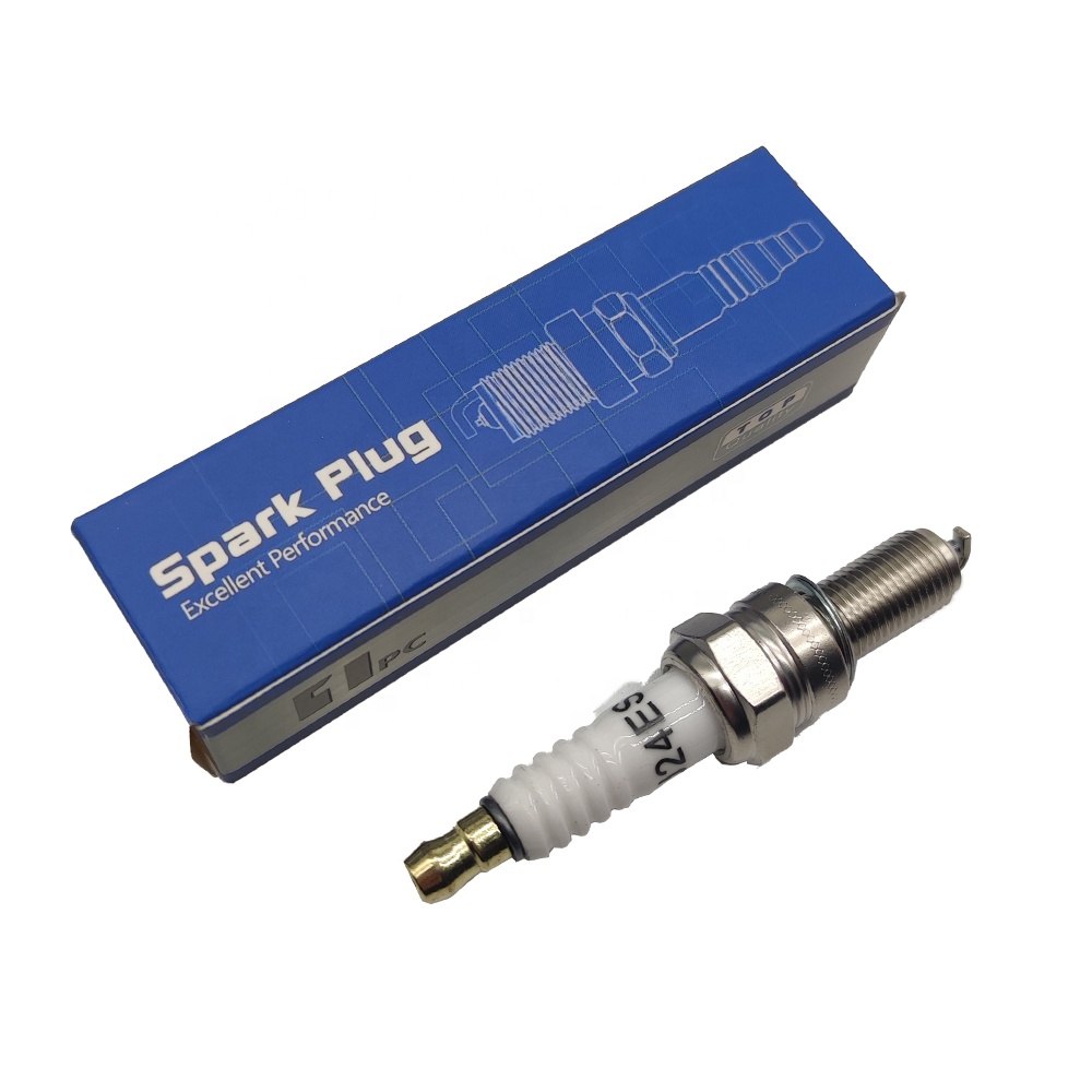 High Quality CR8E Motorcycle Spark Plug Bujias for Yamaha