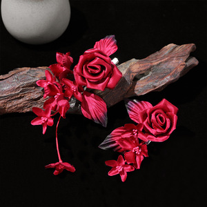 Nuevo estilo original, estilo chino antiguo, exquisita horquilla para el cabello con flor de rosa de tela hecha a mano para novias. - Product Image 4