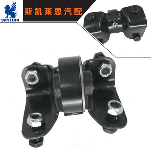 Soporte de Ballesta Transversal Chevrolet GMC 20829013 905506 15153956 Suspensión para Camión Mercedes Material de Acero y Plástico - Product Image 3