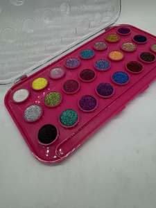 Sombra de Ojos en Gel Brillante de 24 Colores de Marca Privada Personalizada para Niñas con Aroma a Frutas, Ideal para Festivales y Actuaciones Escénicas - Product Image 3