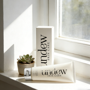 Nettoyant visage en gel quotidien UNDUE pour peaux sujettes à l'acné, sans huile, avec acide salicylique et arbre à thé, nettoyant anti-imperfections - Product Image 3