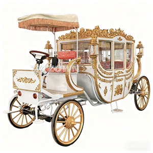 Calèche royale de luxe traînée par des chevaux pour proposition de mariage en plein air, festival commercial, accessoire décoratif - Product Image 6