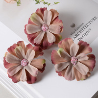 Mini têtes de fleurs artificielles en soie (chrysanthème, marguerite, tournesol, cosmos) pour loisirs créatifs et accessoires pour cheveux
