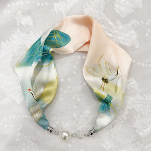 2025 collier de foulard en soie à fermoir magnétique <span class=keywords><strong>pour</strong></span> femmes-Design de <span class=keywords><strong>perles</strong></span> à longue bande, accessoire de chemise de luxe, cadeau parfait <span class=keywords><strong>pour</strong></span> elle - Product Image 2