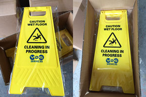 الأكثر مبيعًا لوح مخصص على شكل "أرضية مبللة للحذر" بلاستيك أصفر قابل للطي تسليم سريع - Product Image 3