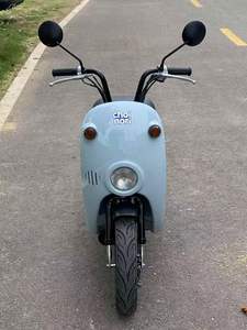 <span class=keywords><strong>Mini</strong></span> scooter à essence Charly 50cc 4 temps refroidi par air, mignon, avec phare rond unique, cadre léger et pliable, idéal pour les trajets urbains - Product Image 2