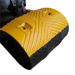 1 मीटर पीला + काले विरोधी दबाव रबर + ग्लास बीड ड्राइववे सड़क गति बम्प - Product Image 4