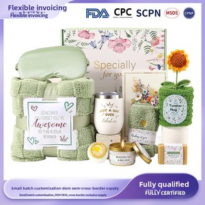Set Regalo per il Benessere Verde - Coperta, Tumbler, Candela, Maschera, Abbraccio di Benessere in Scatola per Donne, Compleanno, Auguri di Pronta Guarigione - Product Image 1