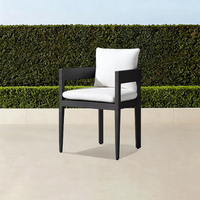 Ensemble de mobilier d'extérieur en alliage d'aluminium durable pour salle à manger, table et chaises de jardin, idéal pour hôtels, villas et complexes hôteliers