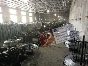 AS kawat berduri galvanis <span class=keywords><strong>2.5mm</strong></span> gulungan Cloverleaf populer untuk pagar - Product Image 5