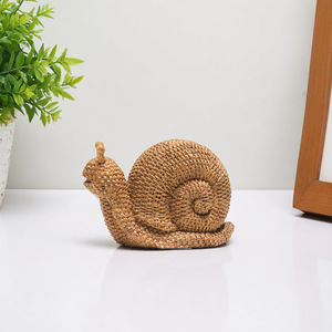 Nueva Figura Decorativa de Resina con Forma de <span class=keywords><strong>Caracol</strong></span> y Diseño de Mimbre para Mueble de <span class=keywords><strong>TV</strong></span>, Decoración de Sala de Estar o Recibidor - Product Image 4