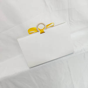 Sac de shopping cadeau en papier rose de luxe haut de gamme avec logo personnalisé imprimé - Product Image 2