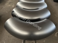 Coude à 90 degrés à rayon long en acier au carbone sans soudure A234 WPB ASME B16.9 26 pouces STD