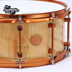 Tambourin <span class=keywords><strong>Doc</strong></span> Sweeney fait main en bois massif de bouleau, 14x7 pouces, avec accastillage en cuivre et Hawk - Product Image 3