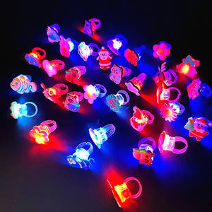 Serie New Children's Cartoon Little Girl Toy Anillo de silicona - Product Image 1