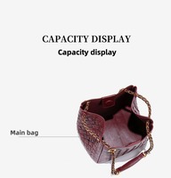 Neue modische gewebte Umhängetasche für Damen, einzelne Schultertasche, Unterarmtasche, Bucket Bag mit Kette, tragbare Damen-Clutch