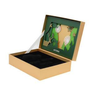 Caja de Empaque para Uñas Postizas con Cierre Magnético Rosa, Personalizada con Marca Privada - Product Image 1