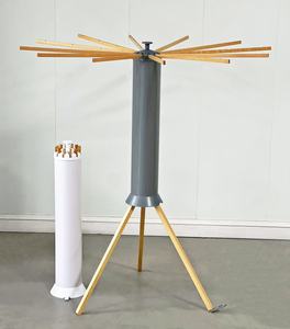 새로운 업그레이드 12 너도밤나무 나무 막대와 대나무 막대 삼각대 건조 랙 야외 보관을 위한 3 개의 바퀴가 있는 간편한 이동성 - Product Image 1