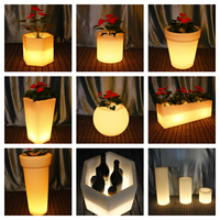 Lampada Solare a LED da Giardino Creativa, Vaso Luminoso in Plastica, Alimentazione DC, Impermeabile IP65 per Paesaggi, Parchi, Giardini, Supermercati