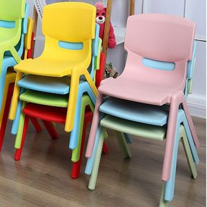 Silla de Plástico Apilable para Comedor, Hogar, Exterior, Escuela, Silla de Plástico de Tamaño Completo, Colorida, para Niños, Adultos y Niños Pequeños - Product Image 1