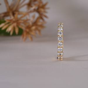 Magnifique Bague Éternité en Or 14K avec Moissanite Ronde pour Femme, Élégante, à Griffes Partagées, pour Mariage, Anniversaire, Bijoux Fins de Mariée - Product Image 6