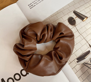 Fabrieksgroothandel Luxe Kunstleren Haarband Touw Multicolor PU Haar <span class=keywords><strong>Scrunchies</strong></span> voor Dames en Meisjes - Product Image 6