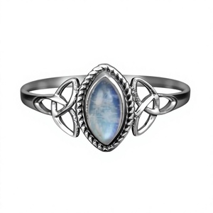 Bague unisexe tendance en argent 925 avec pierre de lune arc-en-ciel taille marquise sertie clos, pour mariage et usage quotidien - Product Image 1