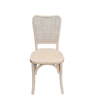 Chaise empilable en bois massif Sinofur Avigon Nuage avec dossier en rotin pour salon et appartement