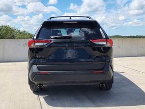 Toyota RAV 4 Hybrid XSE SUV d'occasion fiable - Product Image 4