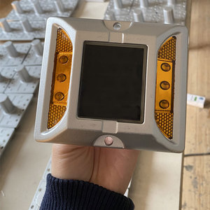 IP68防水アルミ製高速道路用反射型LED舗装マーカースパイクライトキャッツアイソーラーロードスタッド - Product Image 3