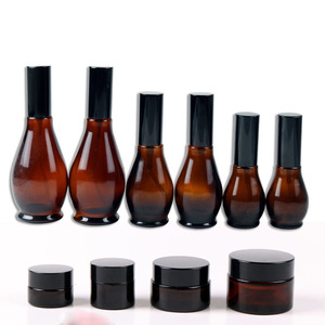 Avertan 10ml 30ml 50ml 100ml kabak şekli boş sprey cam amber hidrolat cam parfüm şişesi sprey ile