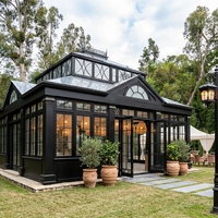 Conservatoire sur mesure à structure en fer noir – Salle de jardin élégante entièrement vitrée pour mariages et événements