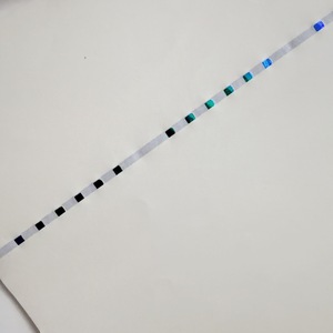 Papier de sécurité en fibres UV avec fil et filigrane motif Cerf de la forêt, 75% coton et 25% lin, format A4 - Product Image 1