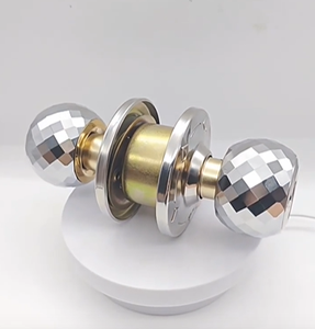 Cerradura de Puerta Interior Esférica de Diseño Moderno de Aleación de Zinc Bronceado para Baño y Dormitorio con Funciones de Llave - Product Image 2