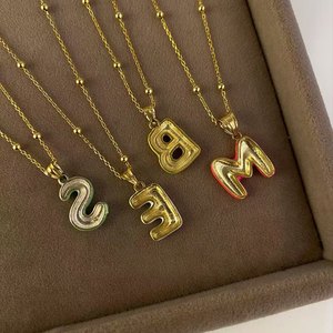 Nuevo Estilo Collar con Colgante <span class=keywords><strong>de</strong></span> Letra Inicial <span class=keywords><strong>de</strong></span> Latón Esmaltado con Diseño <span class=keywords><strong>de</strong></span> Burbuja <span class=keywords><strong>de</strong></span> 26 Letras en Colores Dopamina, Cadena <span class=keywords><strong>de</strong></span> Acero Inoxidable, Joyería <span class=keywords><strong>de</strong></span> Moda al por Mayor - Product Image 5