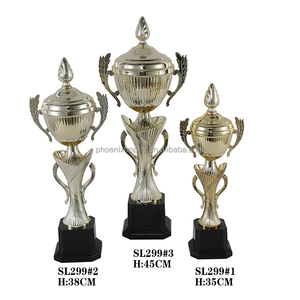 Trophée en métal de sports mondiaux en or durable de luxe personnalisé Phoenix pour les étudiants et les adolescents Trophée de football - Product Image 2